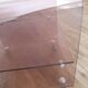 Table d'appoint en plexiglas de Michel Dumas