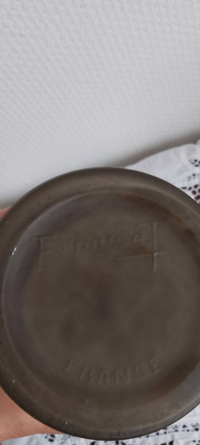 Espaivet vase "foliage and berries" art deco.