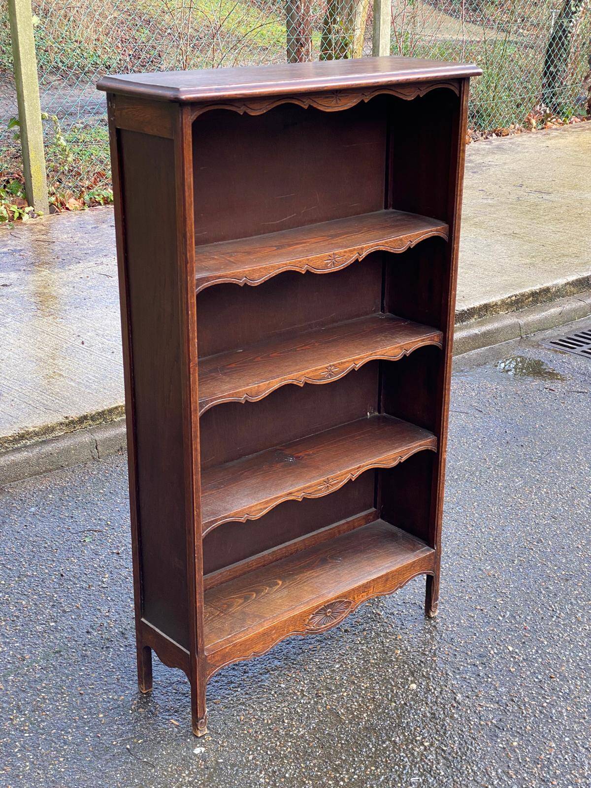 Bibus Louis XV bookshelf in solid dark oak from the 19th century 125