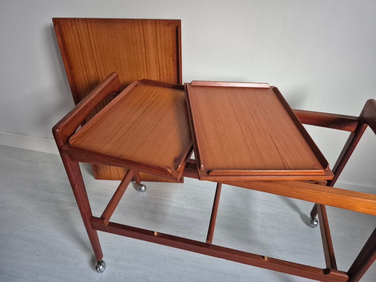 Samcom Serving Cart 1960