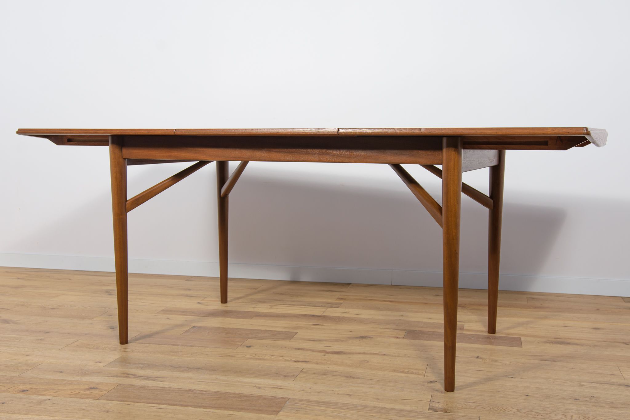 Table à manger en teck extensible du milieu du siècle Everest, années 1960