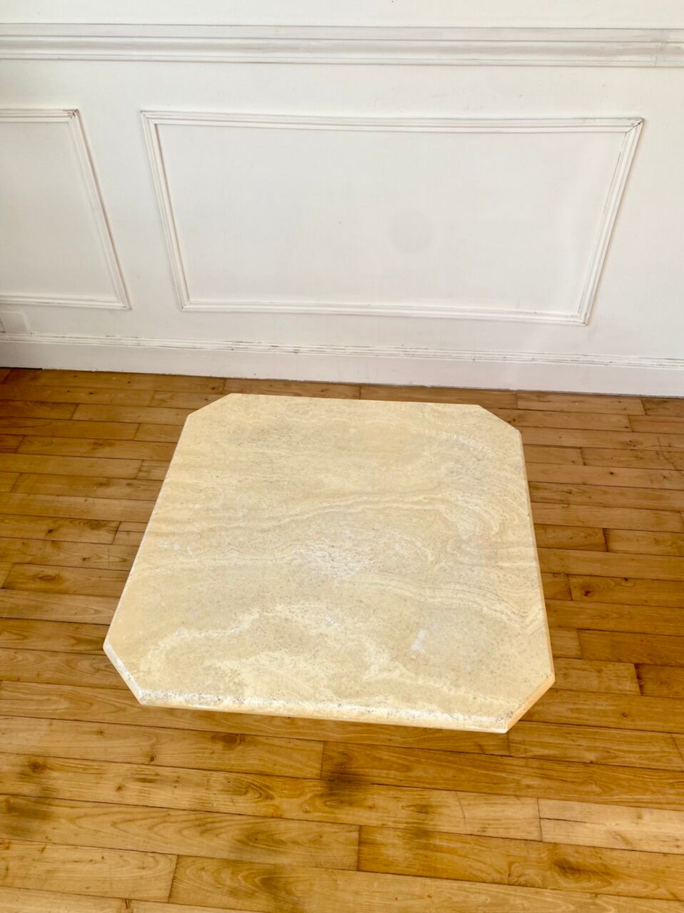 Table basse carrée en travertin 70cm x 70cm