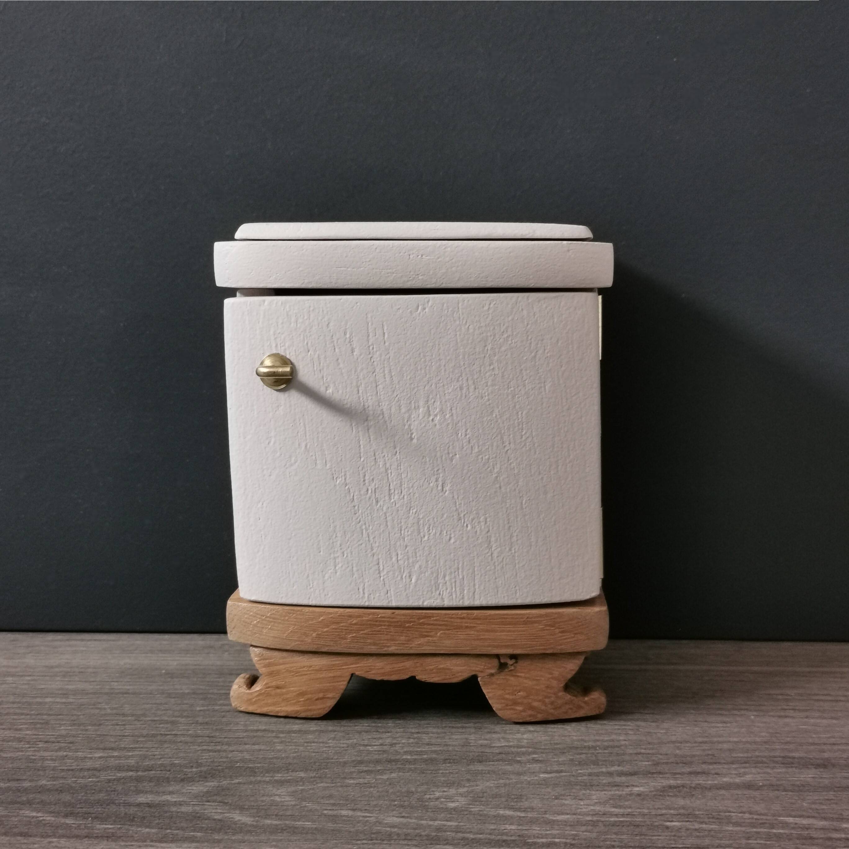 Art Deco doll's room