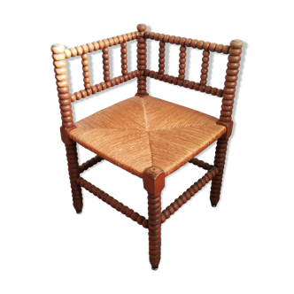 Armchair style arts and crafts