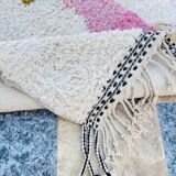 Handmade pure wool rug, size 200 x 300 cm.