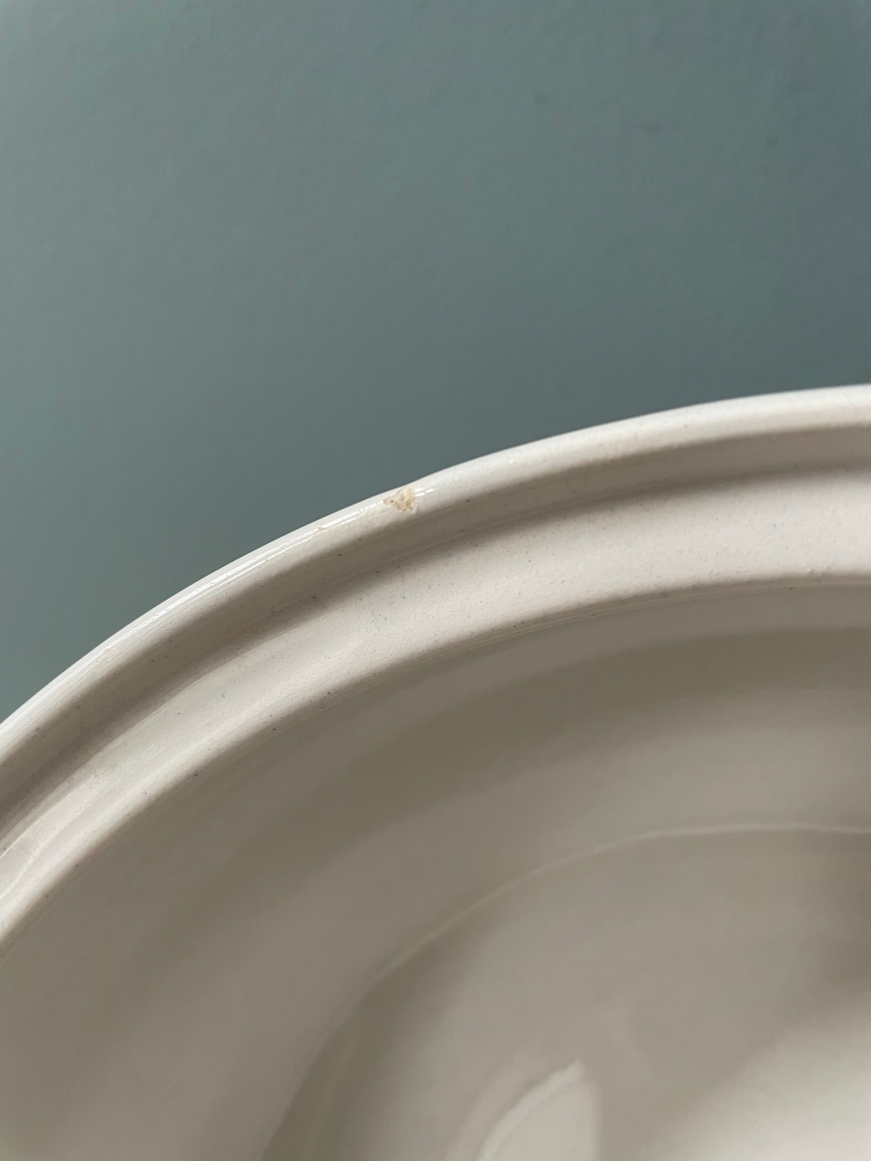 Gravy boat and tureen in half porcelain from Badonviller