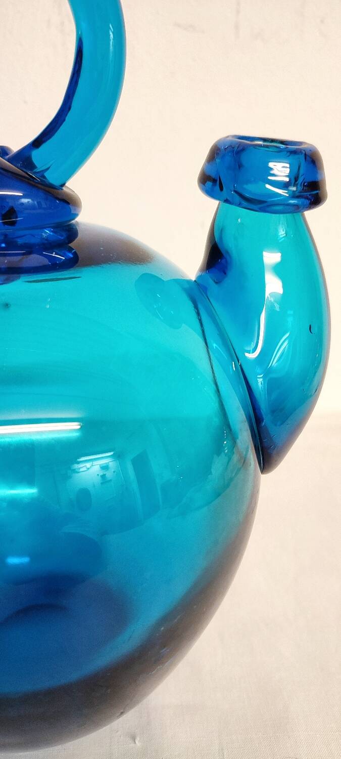 Botijo de cristal azul. Spain, 1980s.