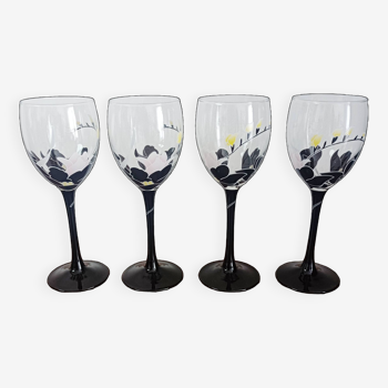 Set of 4 Luminarc Anaïs wine glasses
