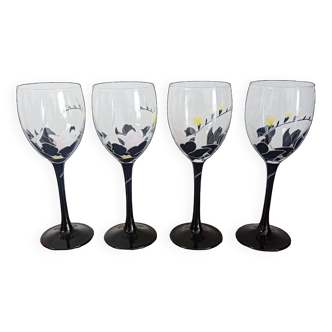 Set of 4 Luminarc Anaïs wine glasses