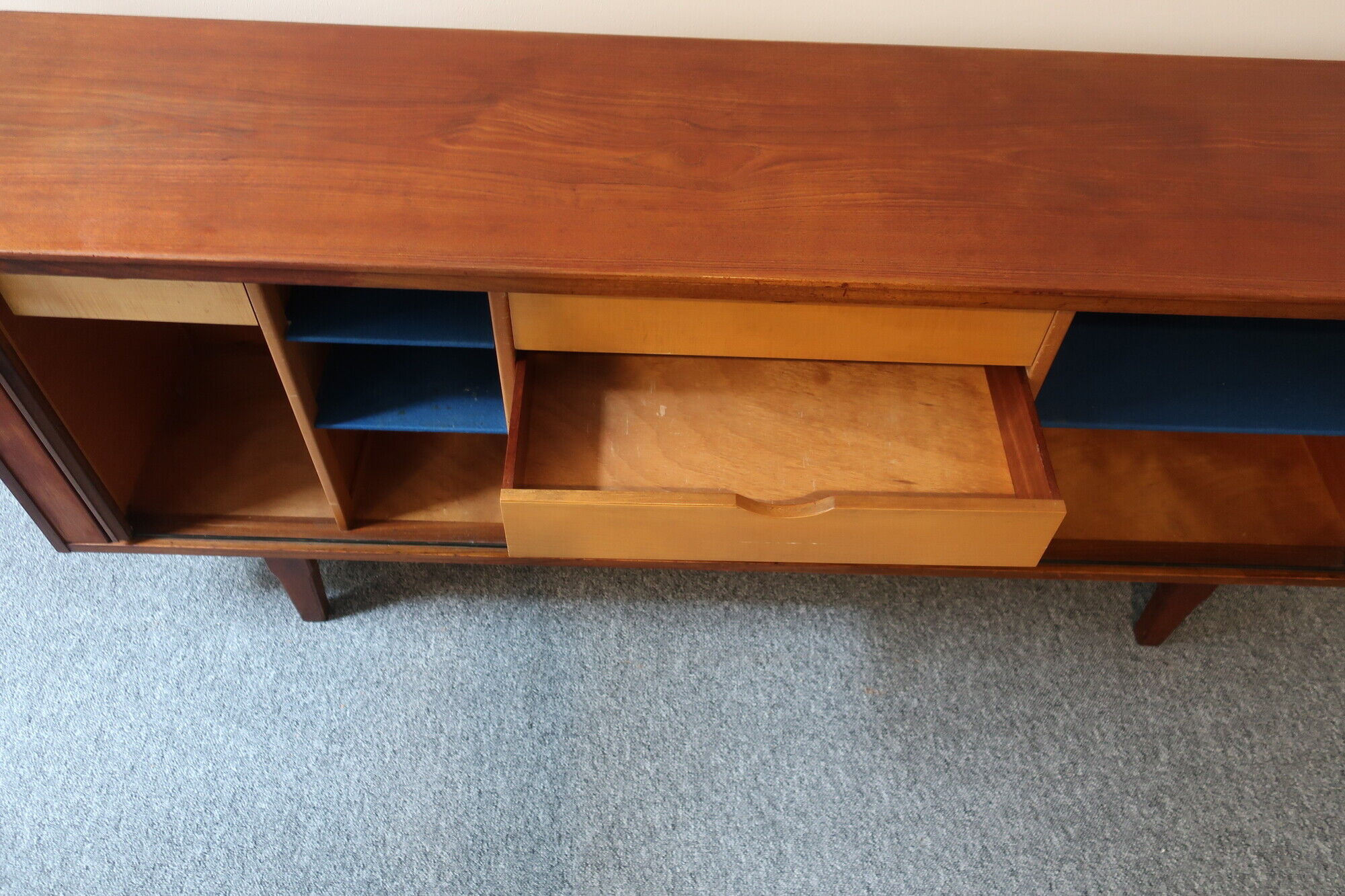 Danish teak sideboard of the 60s with accordion doors