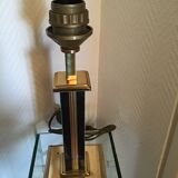 Black and gold lamp marks the Daophin