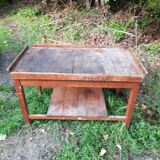 Trade table in chene