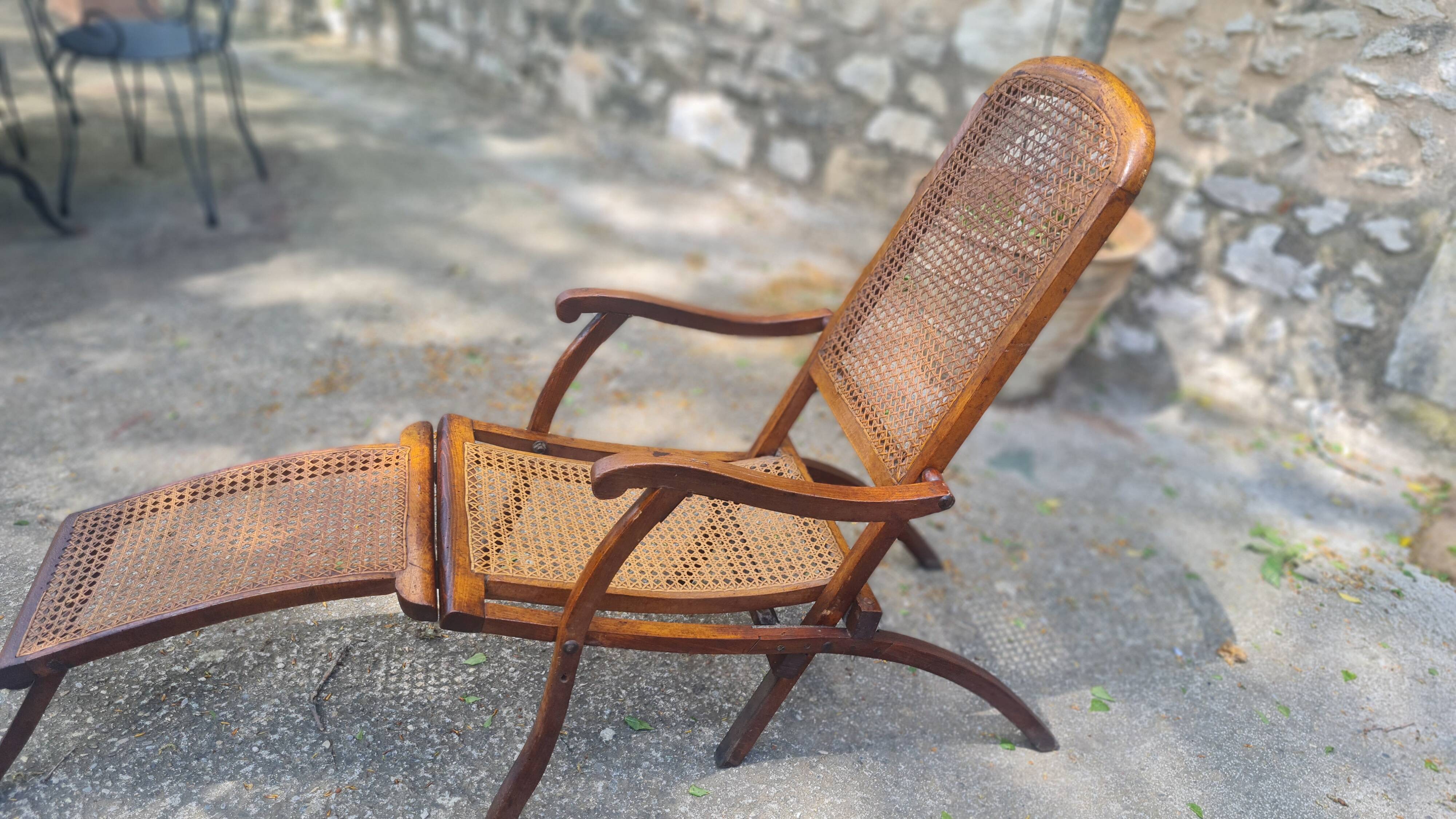 Boat deck lounge chair