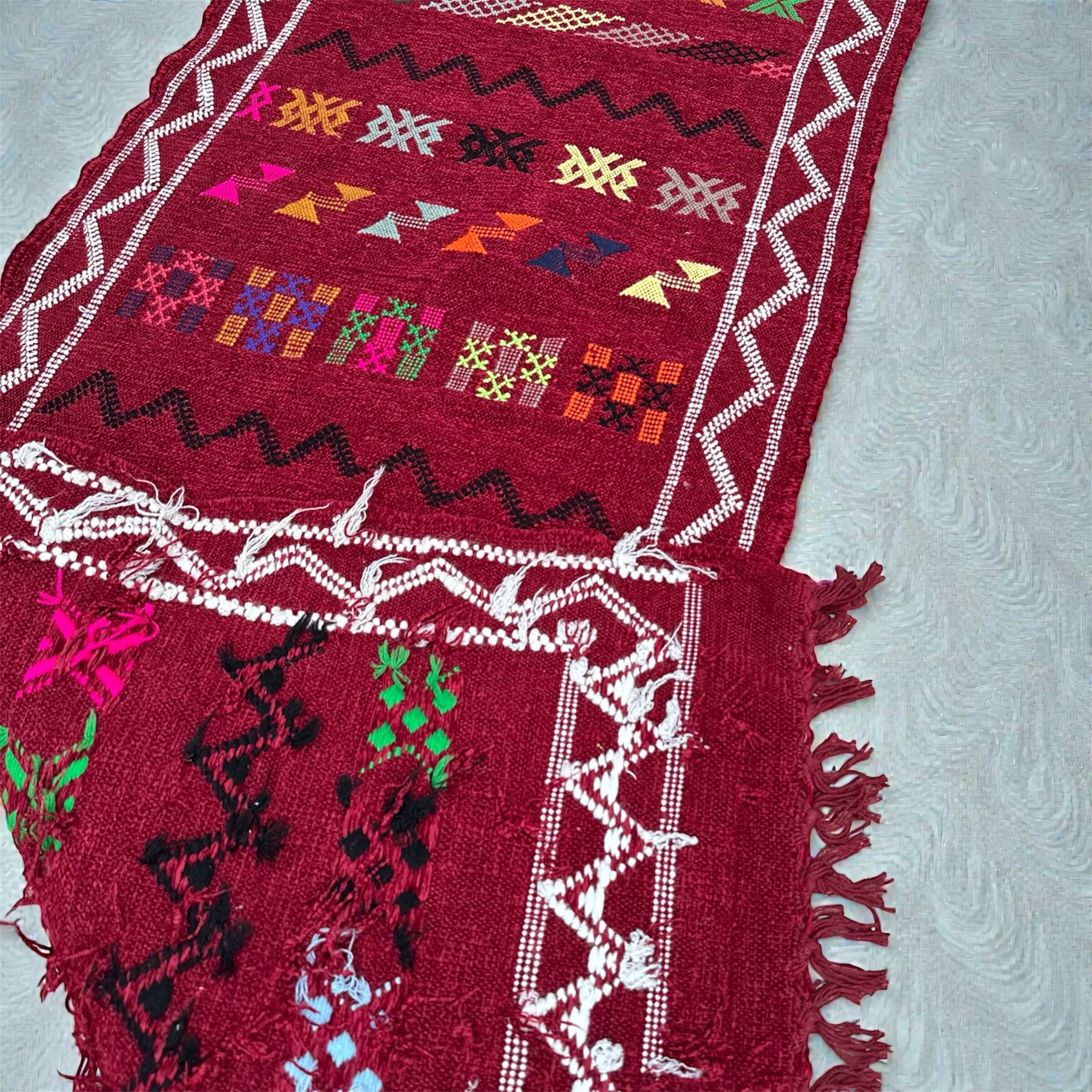 Bohemian hallway rug in handwoven Moroccan velvet