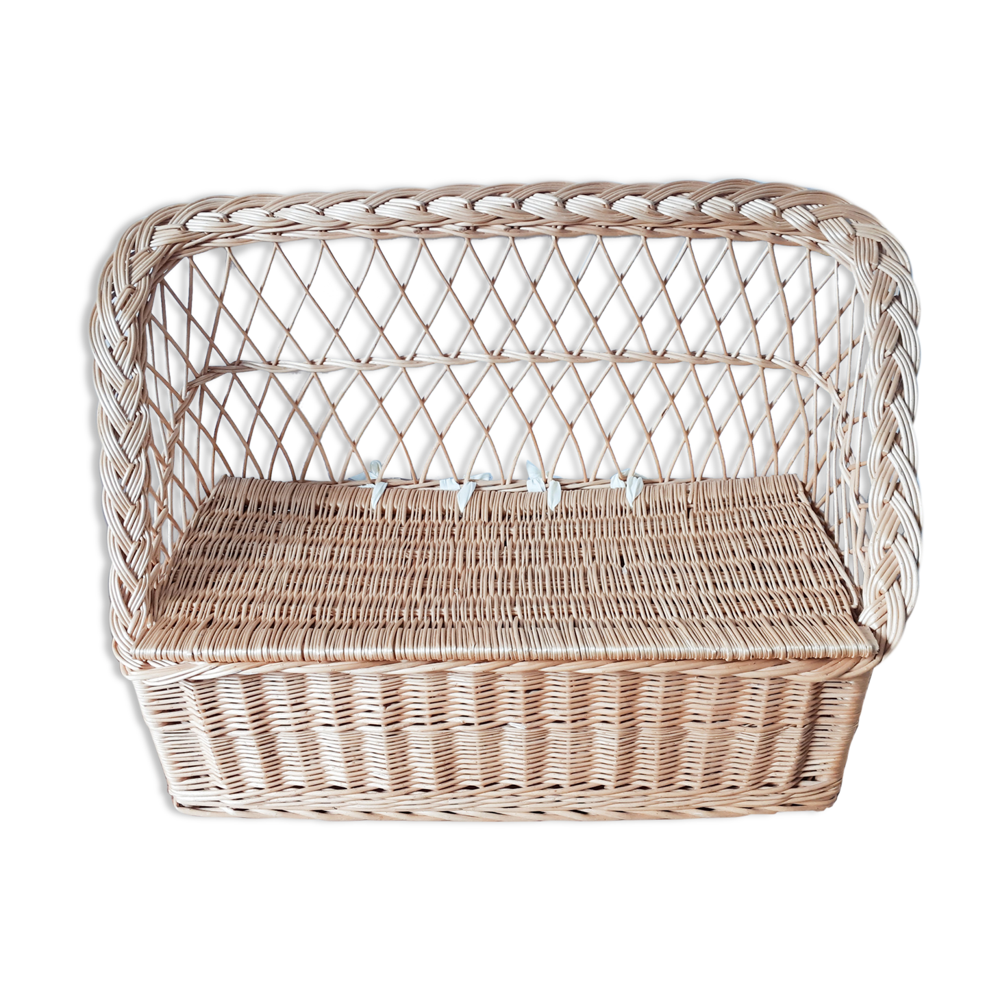 Rattan chest bench