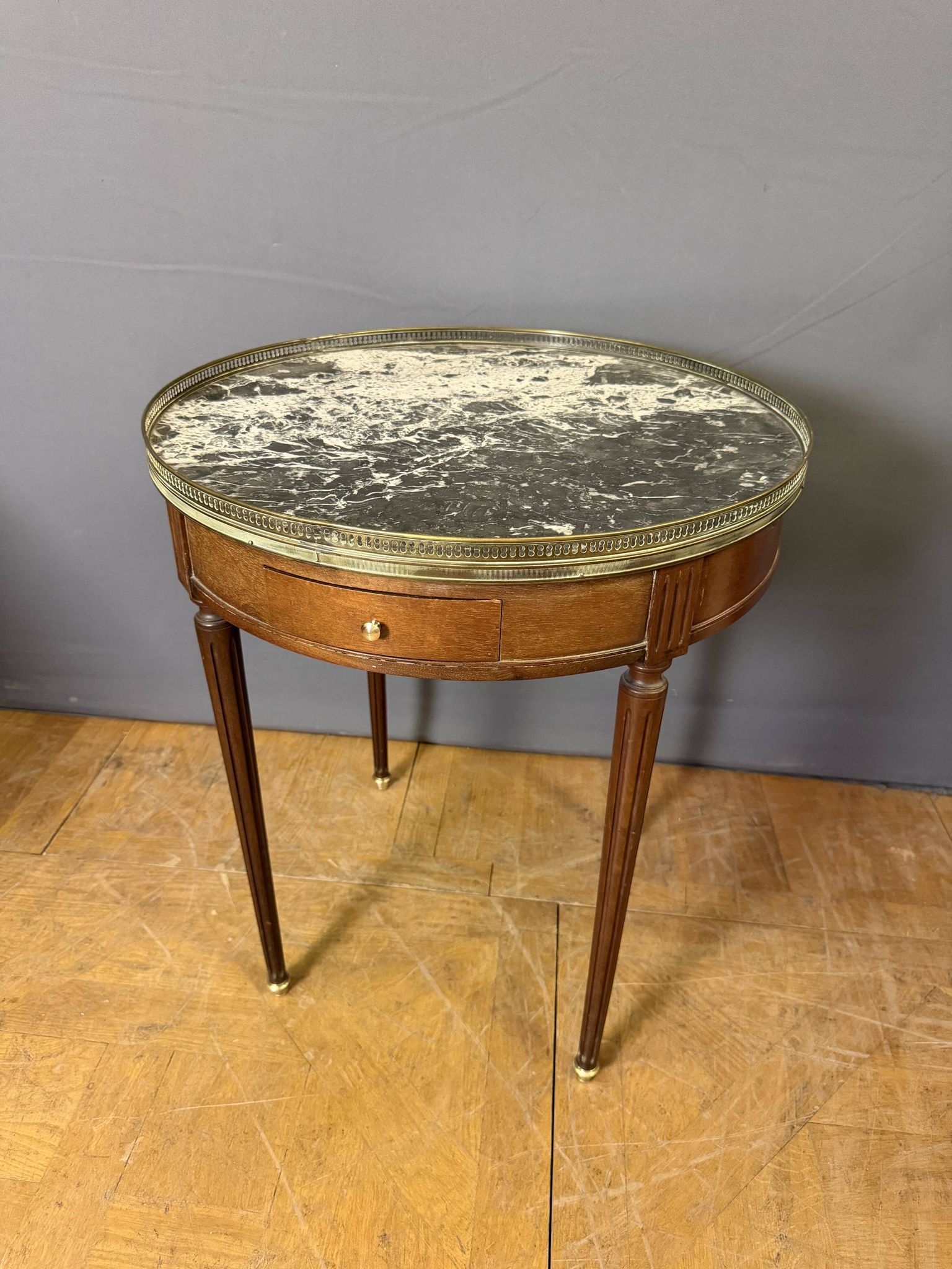 Table Bouillotte Louis XVI en Acajou XXème