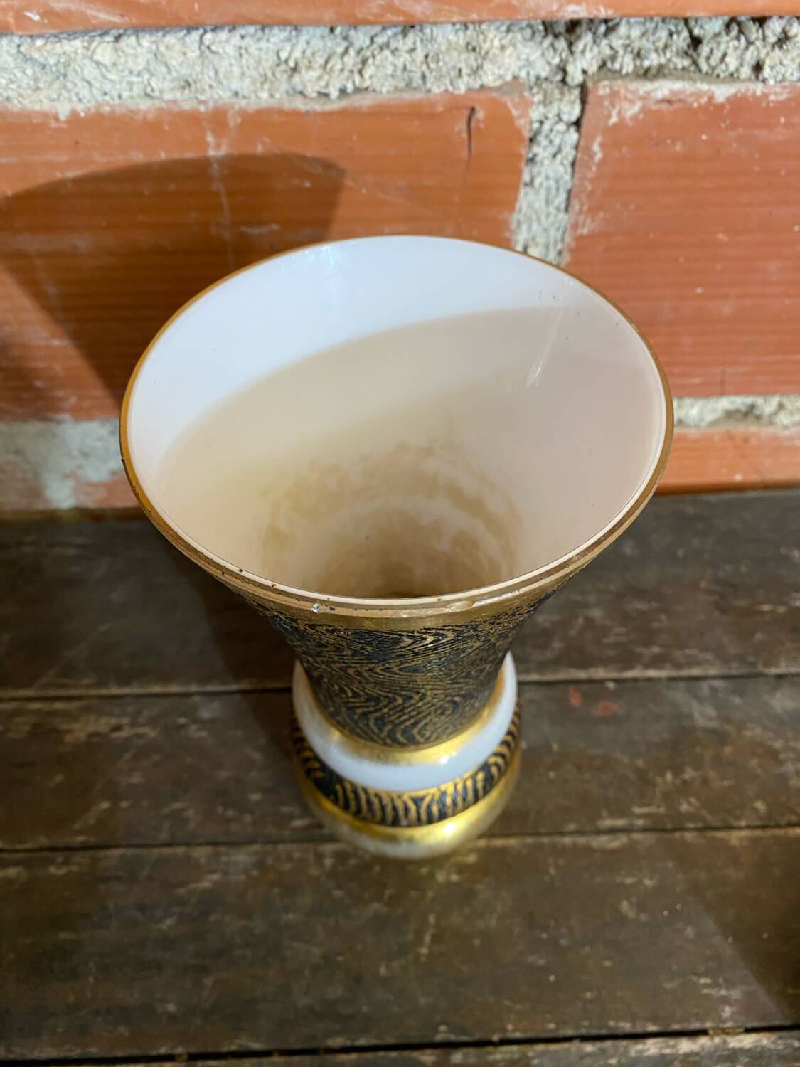 Ancient vase monaco glass polychrome black + gold vintage