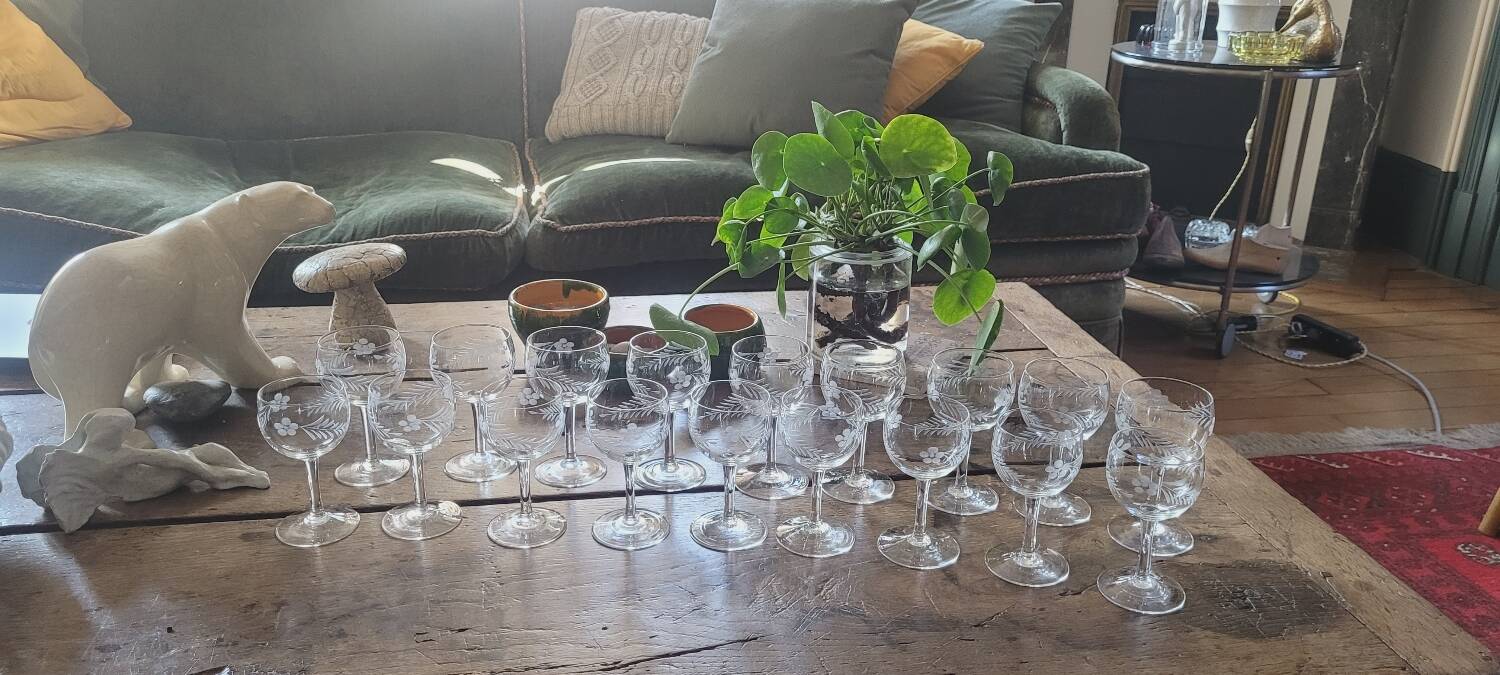 60's chiseled stemmed glasses