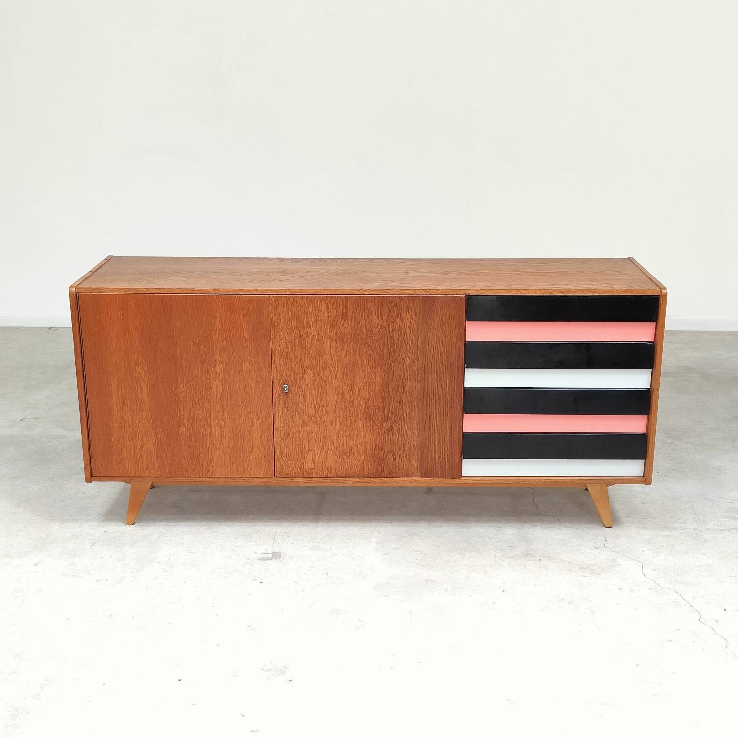 U-460 pink sideboard by Jiri Jiroutek for Interier Praha 60's