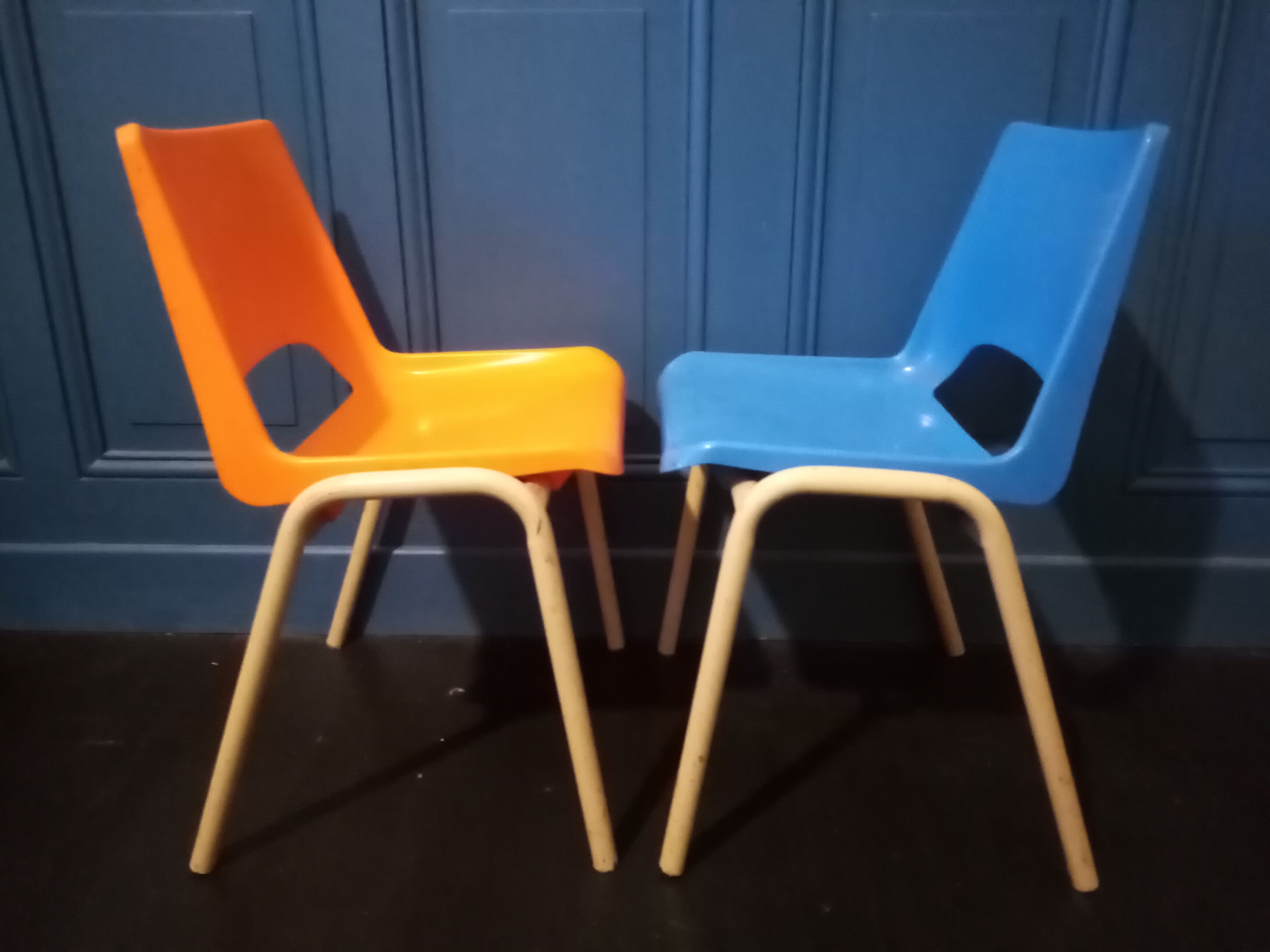 2 vintage chairs