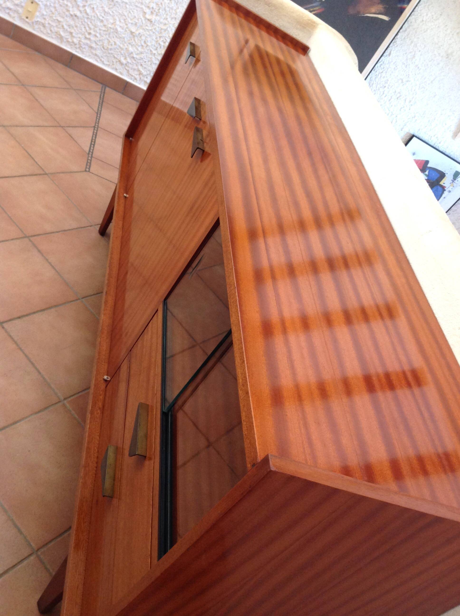 Varnished wooden sideboard with glass storage / vintage 60s-70s
