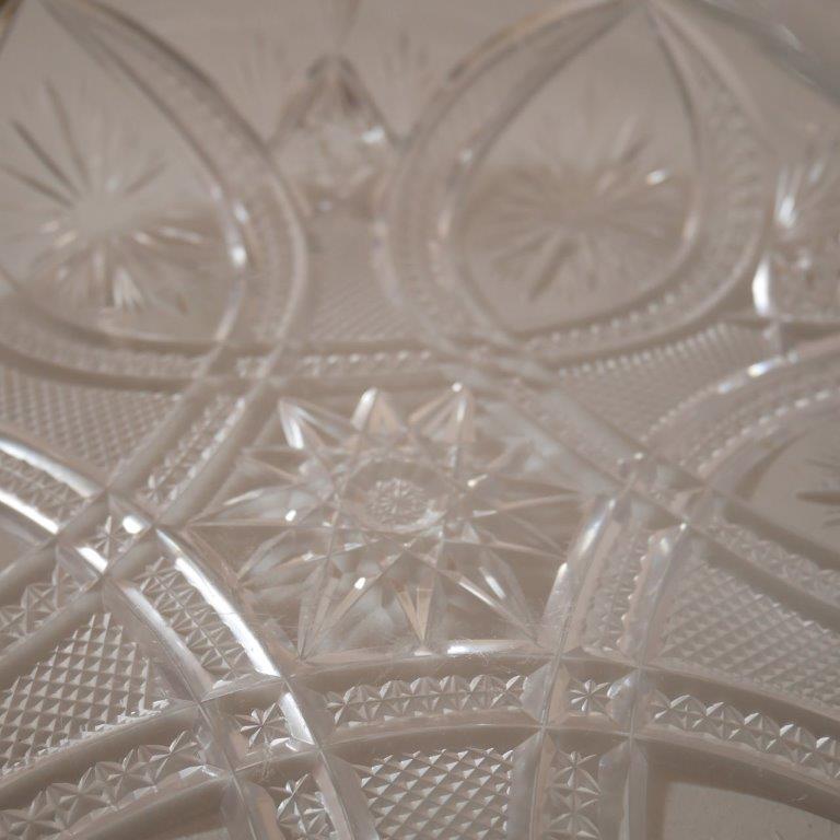 Chiseled crystal bowl