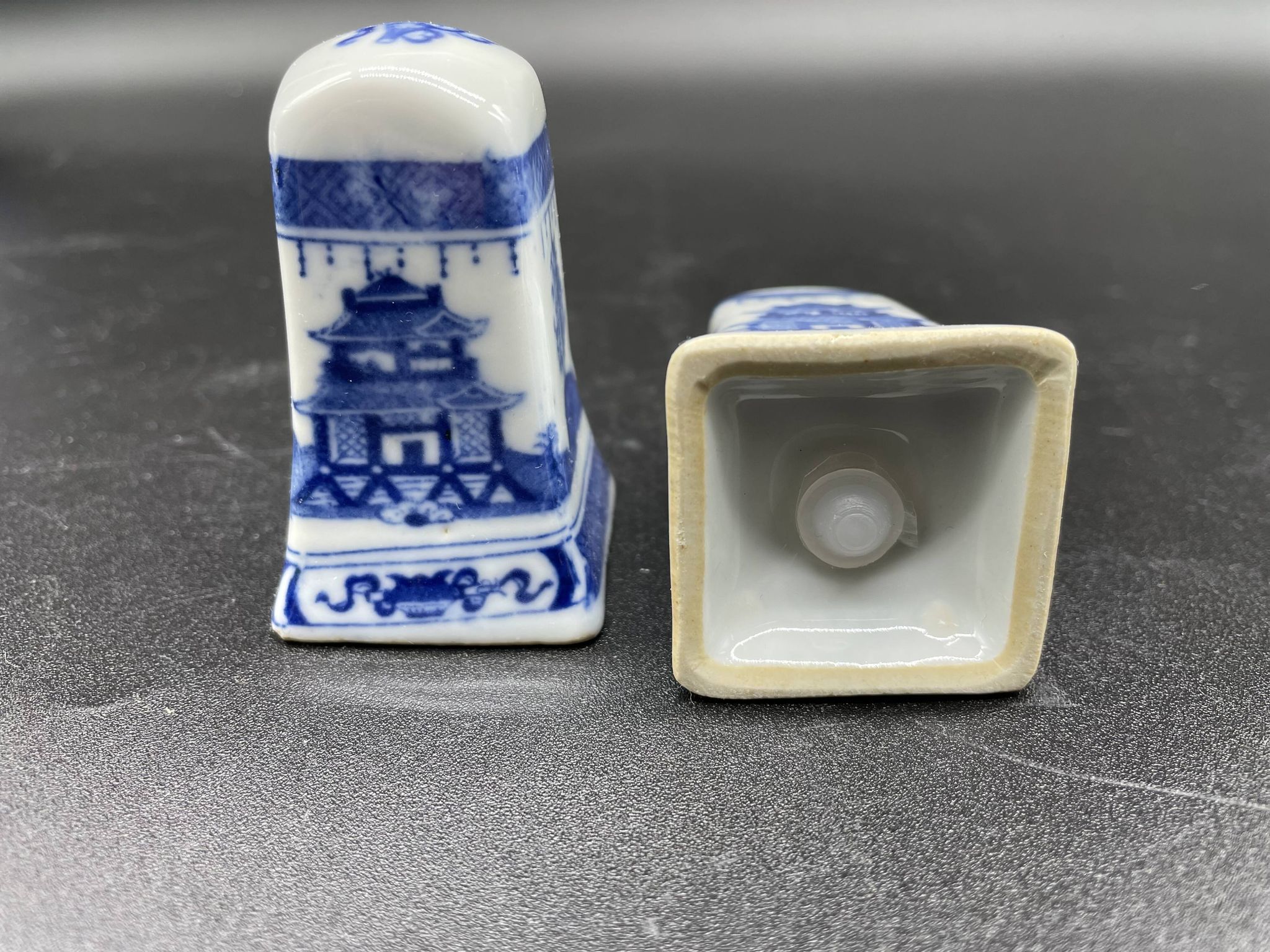 Elegant table set, Chinese porcelain, blue and white, condiments.