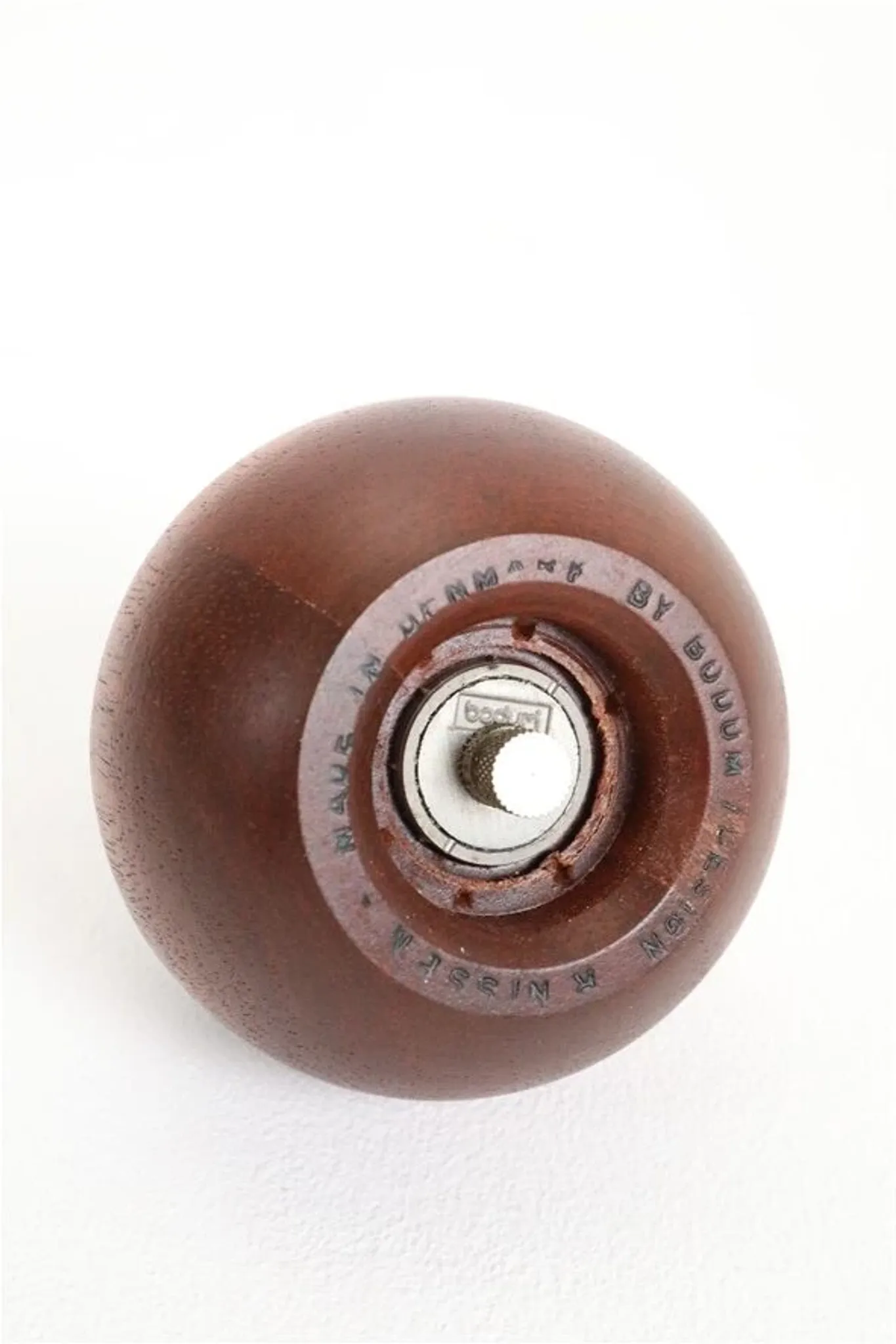 "Ball Boy" teak pepper mill & salt mill set by Richard Nissen / Carsten Jørgensen for Bodum / Danish modern design / postmodernism / 1980s