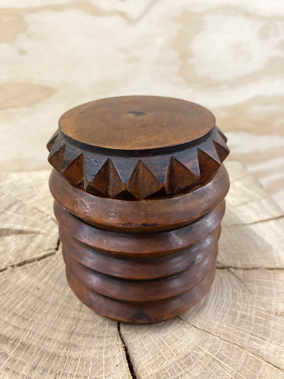 Round art deco wooden box 1930 Courchevel 1850