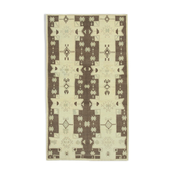 1960s handmade oriental beige rug 127 cm x 227 cm