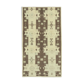 1960s handmade oriental beige rug 127 cm x 227 cm