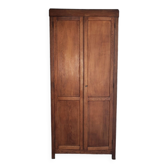 Armoire parisienne