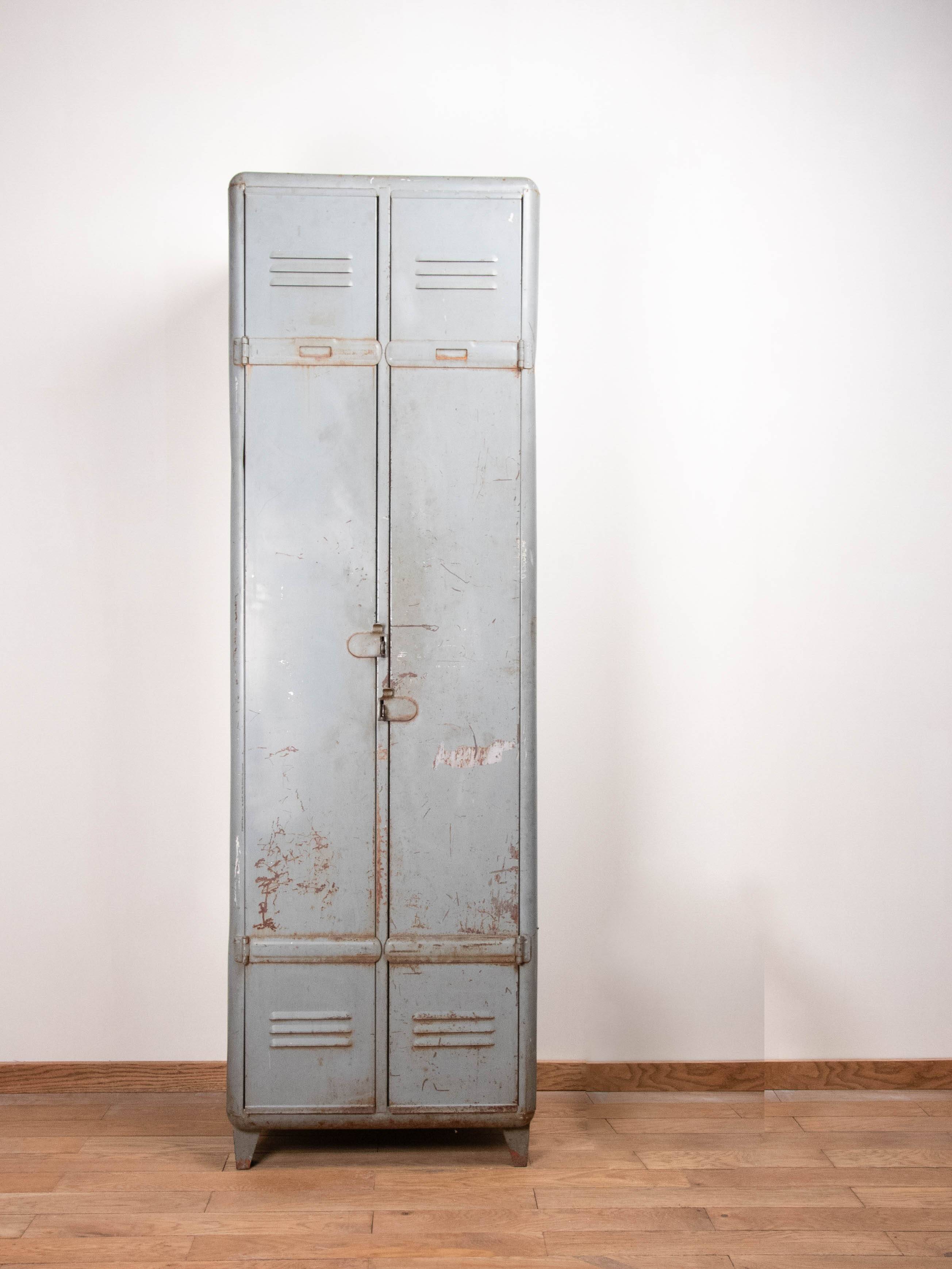 Industrial locker room