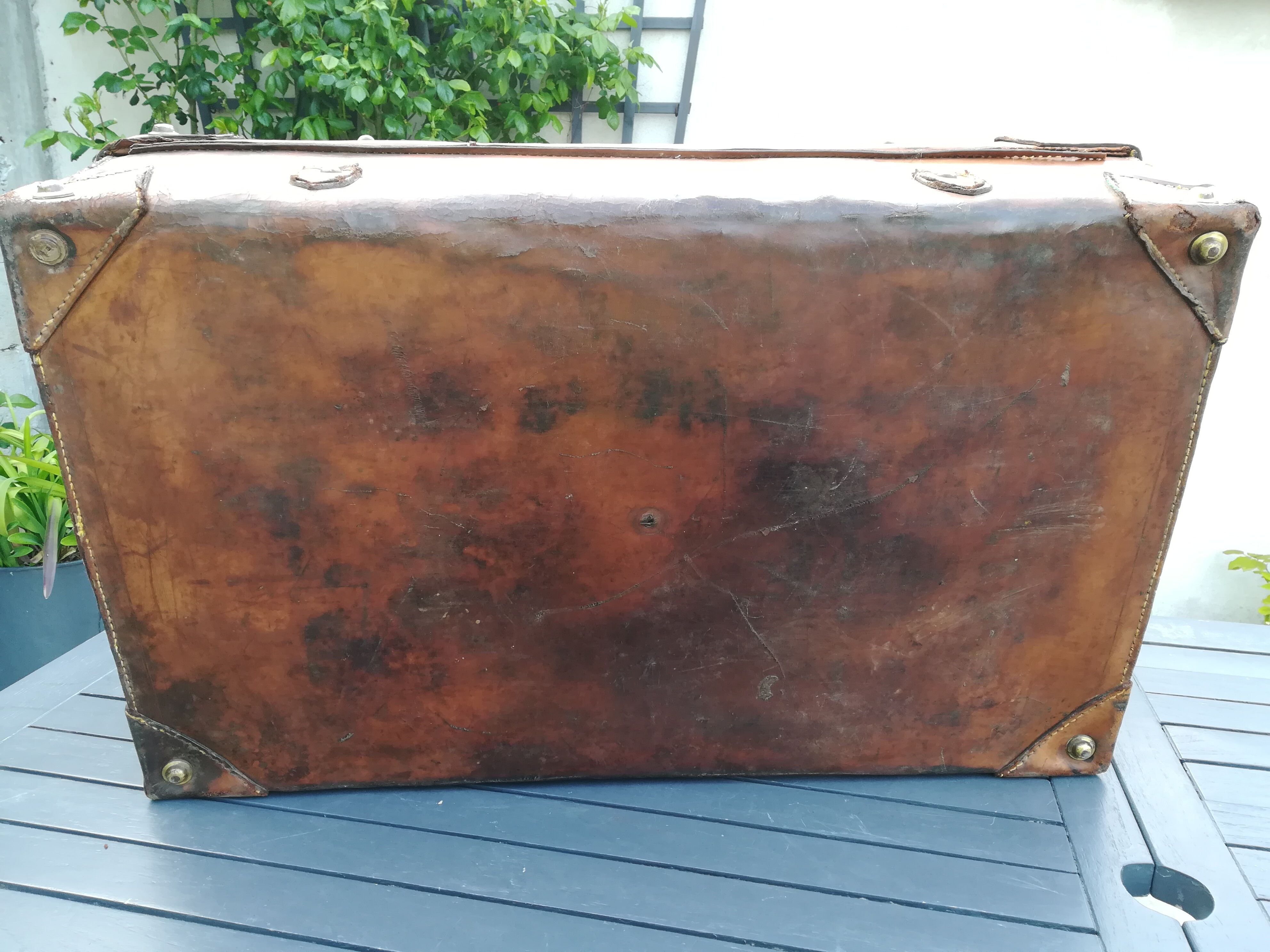 Valise ancienne en cuir
