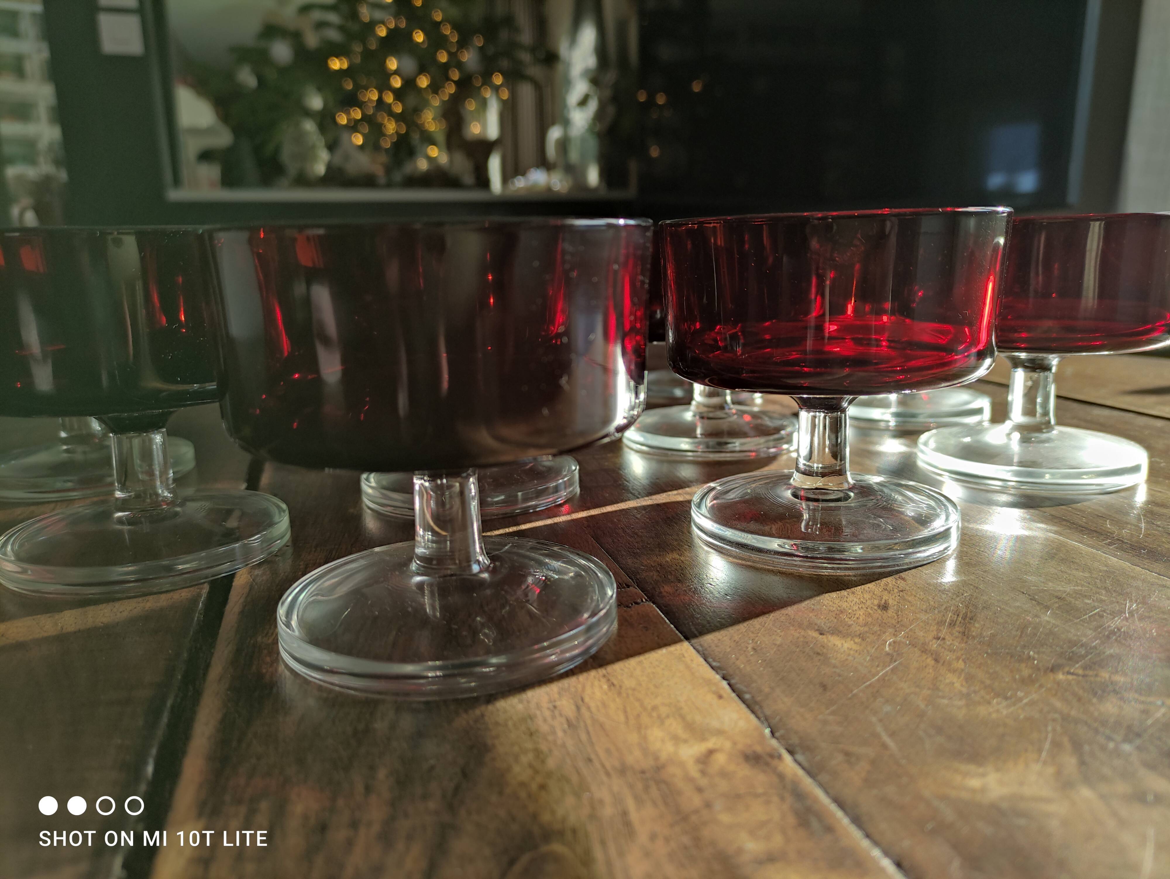 Lot de 12 coupes à champagne Luminarc modèle Suède rouge