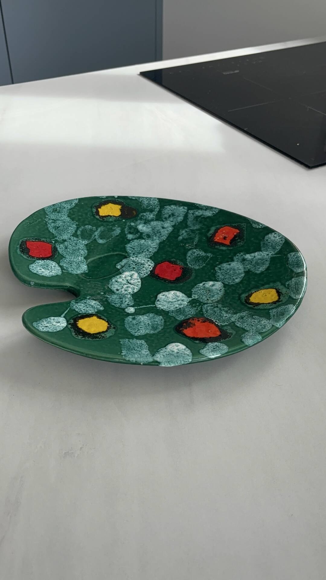 Vintage ceramic paint palette presentation plate | decorative bowl