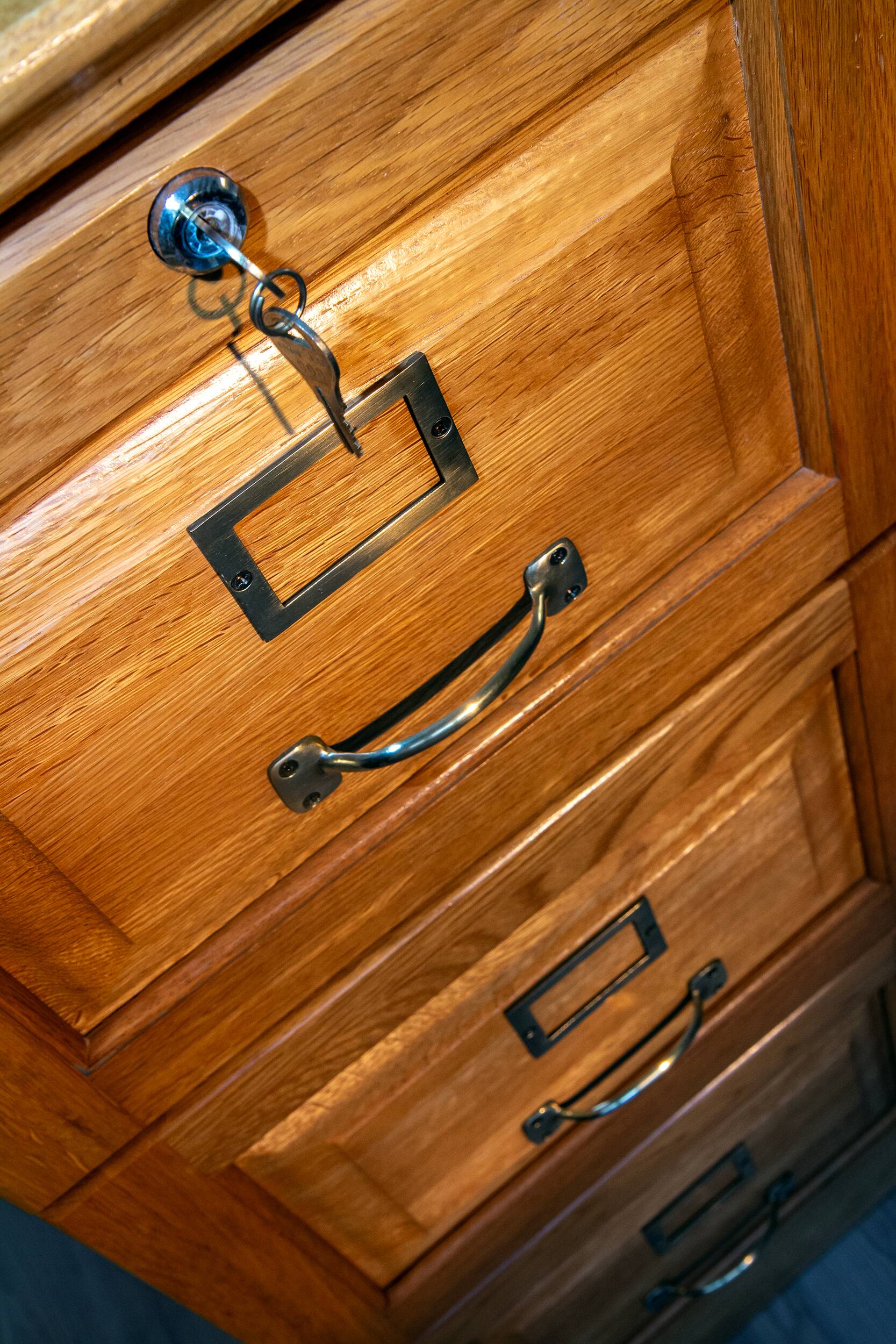 Meuble classeur à 3 tiroirs, meuble de métier.