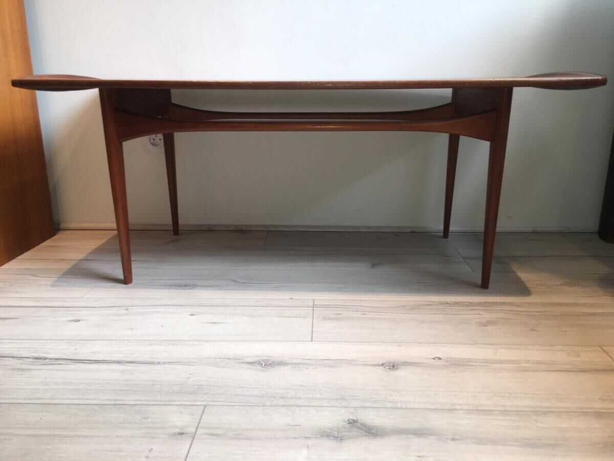 Table low Scandinavian Ole Gjerlov-Knudsen & Lind for France & son, Denmark 1960s