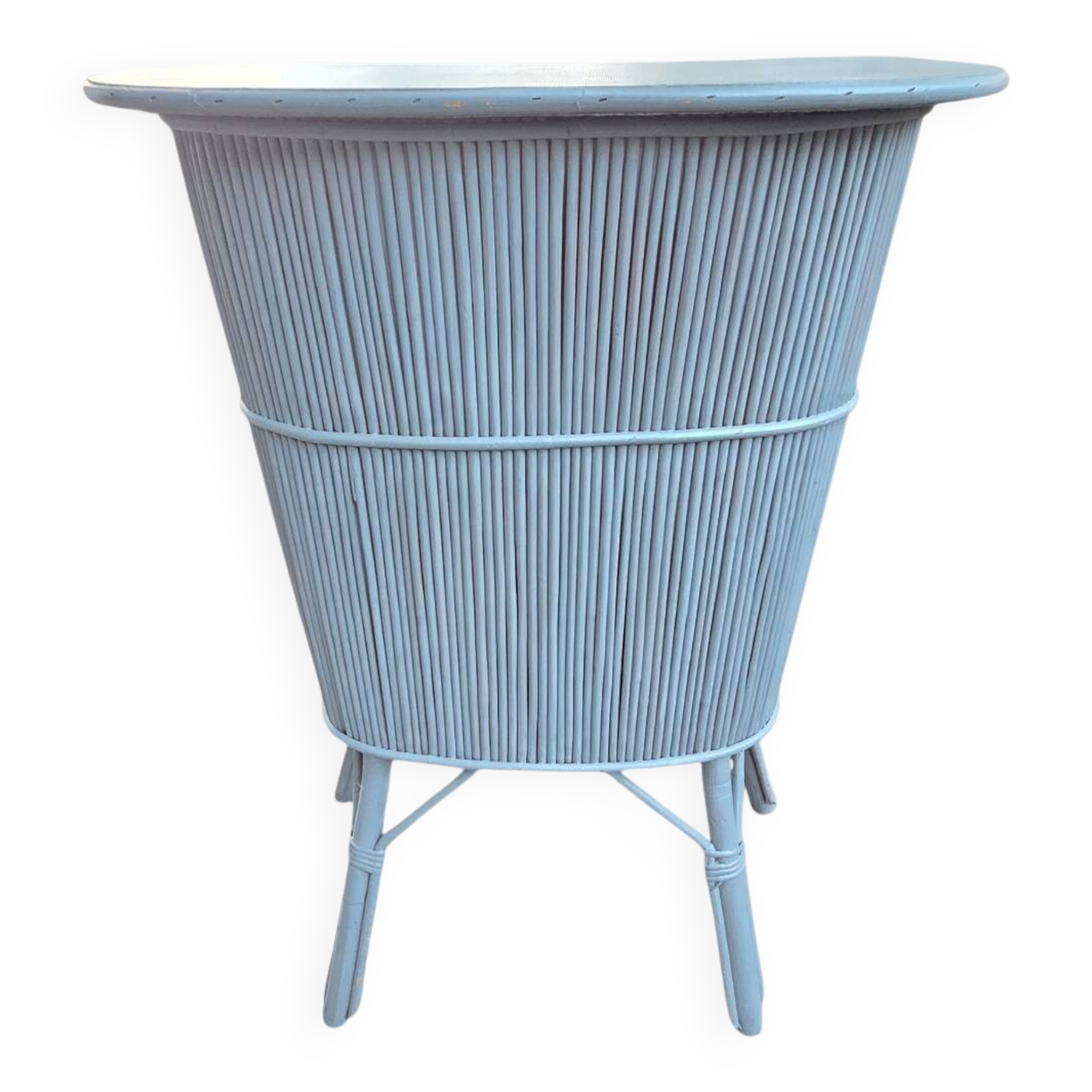 Rattan bar, painted, with two compartments, accompanied by its stool.