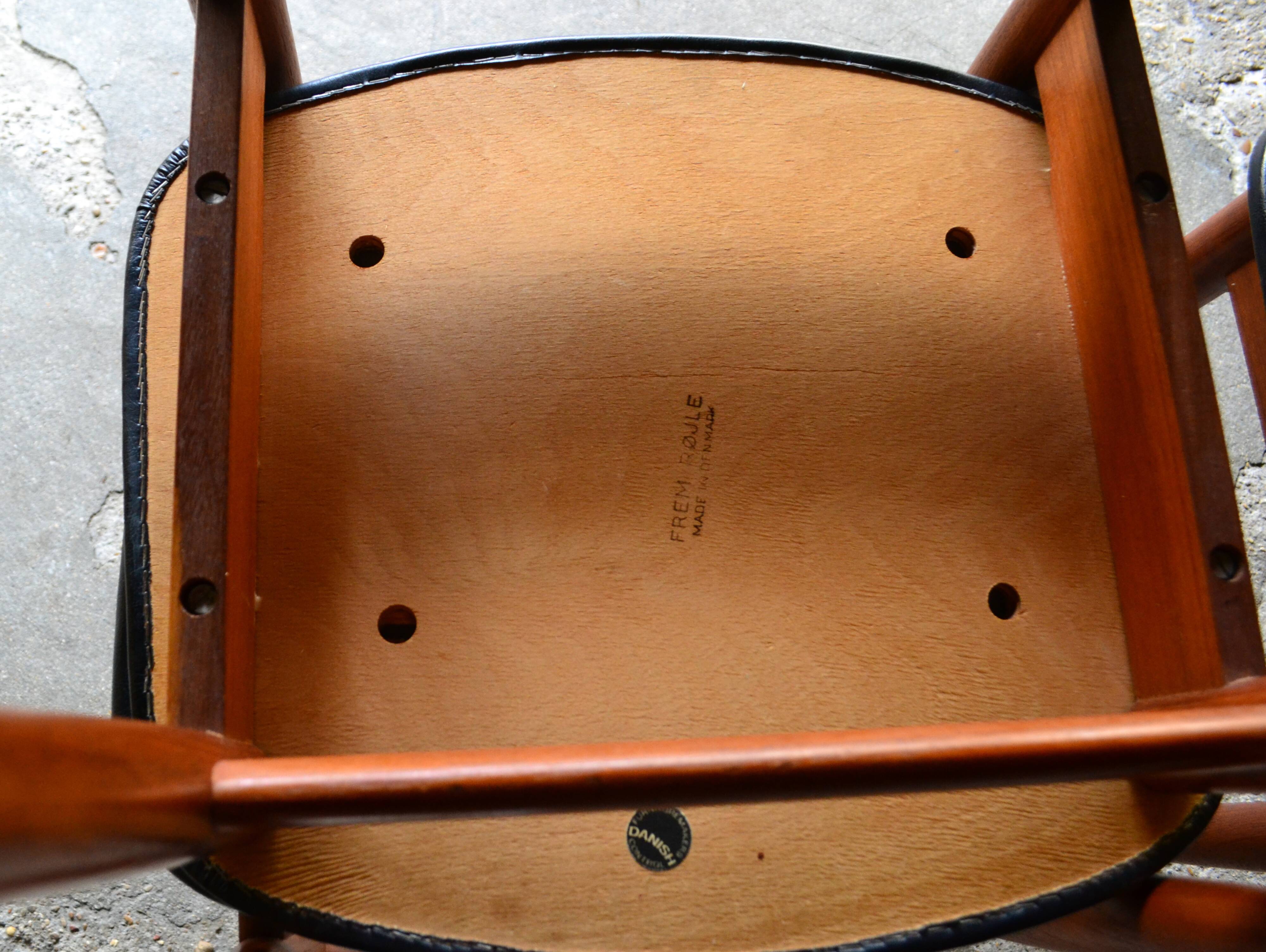 Set of 4 chairs by Hans Olsen for Frem Rojle.