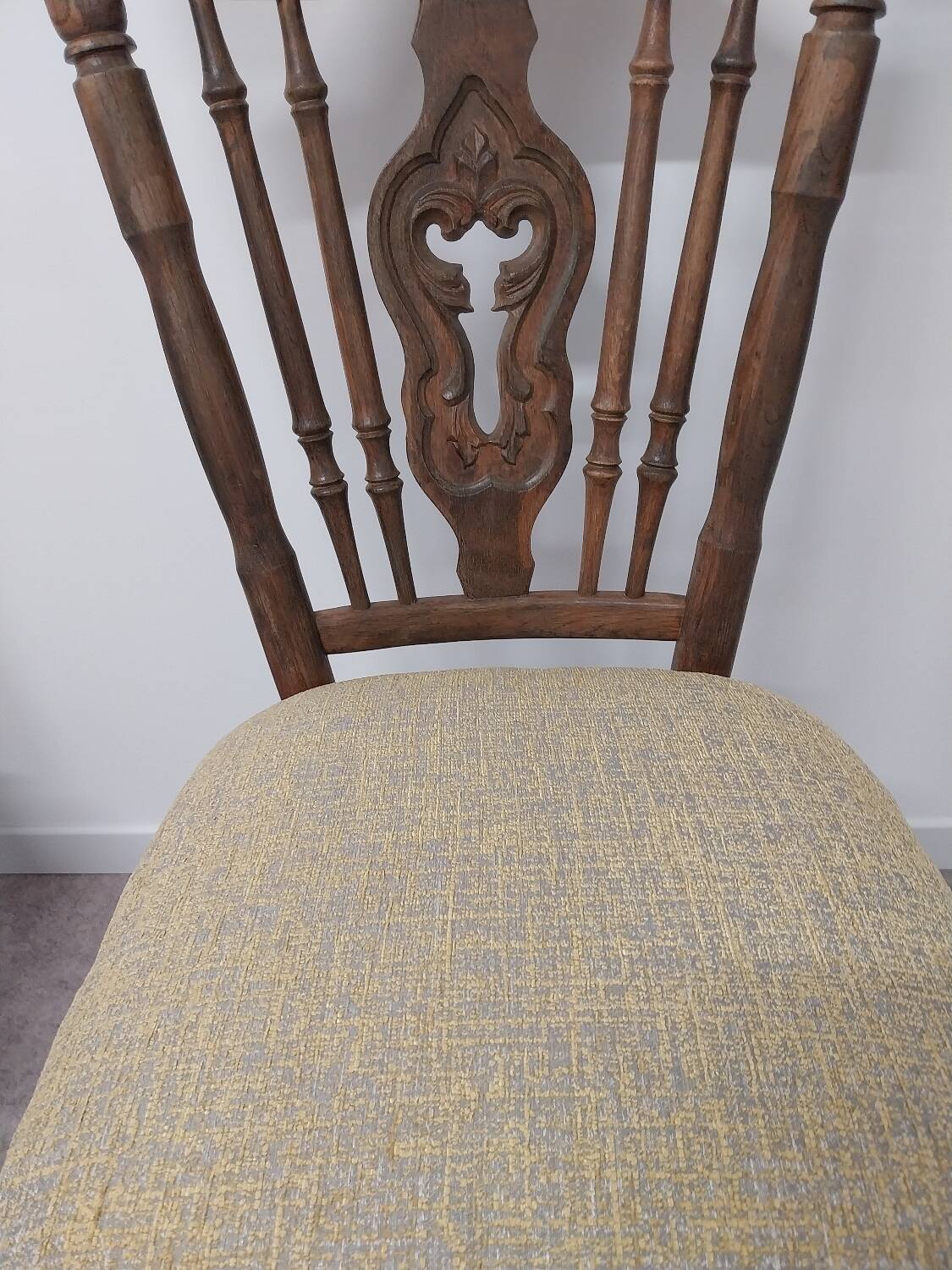 Antique Windsor Chair