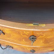 Louis XV chest of drawers in rosewood marquetry