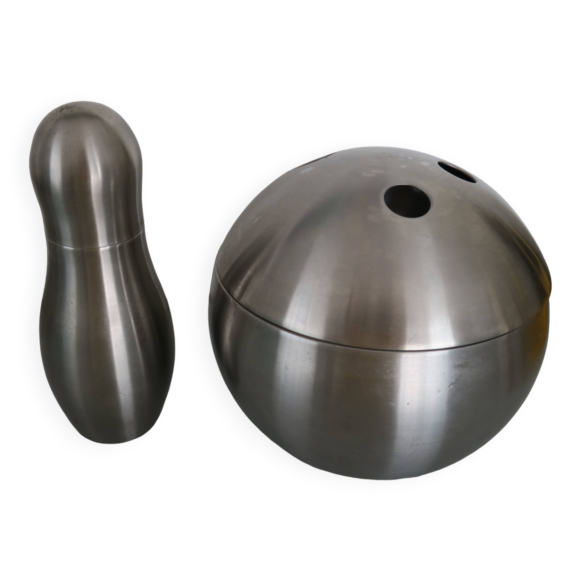 Brushed stainless steel ice bucket and shaker, 1970