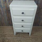 Little chiffonier
