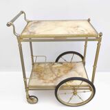 Golden bar and onyx dessert