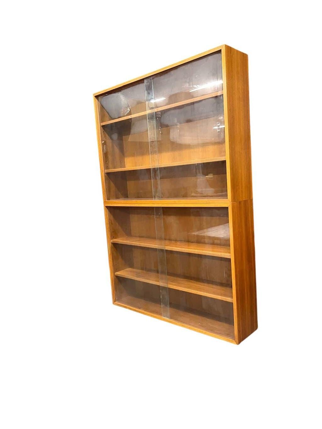 Vitrine/armoire de rangement vintage en bois et verre