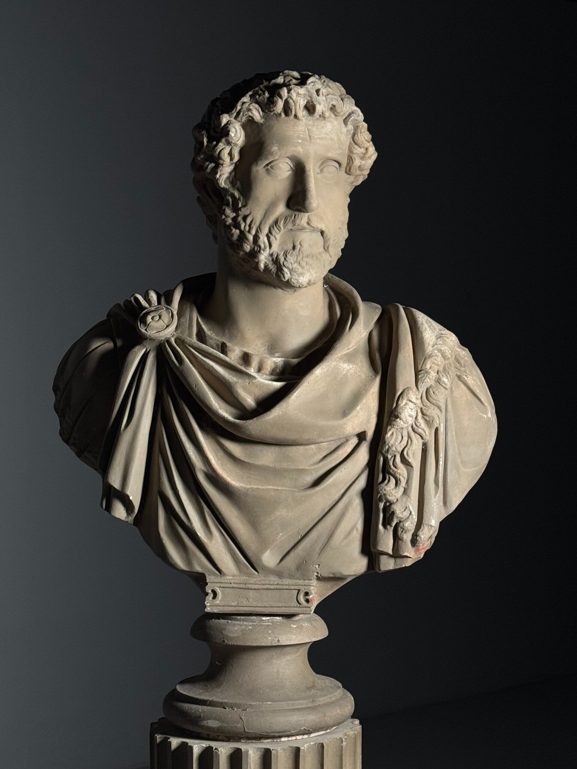 Bust of Antoninus Pius on pedestal