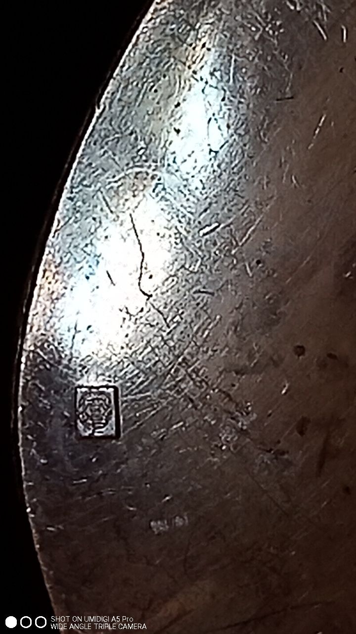 4 vintage silver metal cutlery - 209 grams