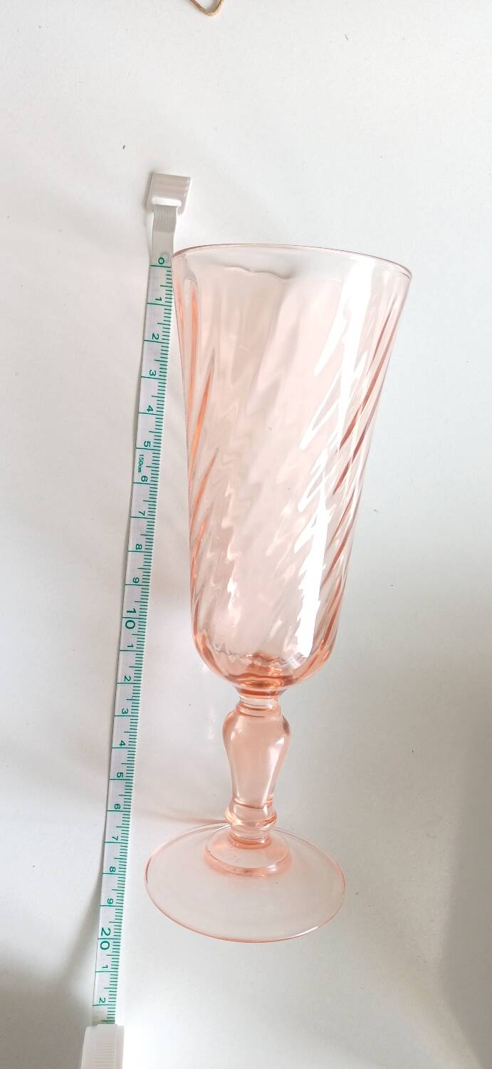 Pink glass flutes Rosaline