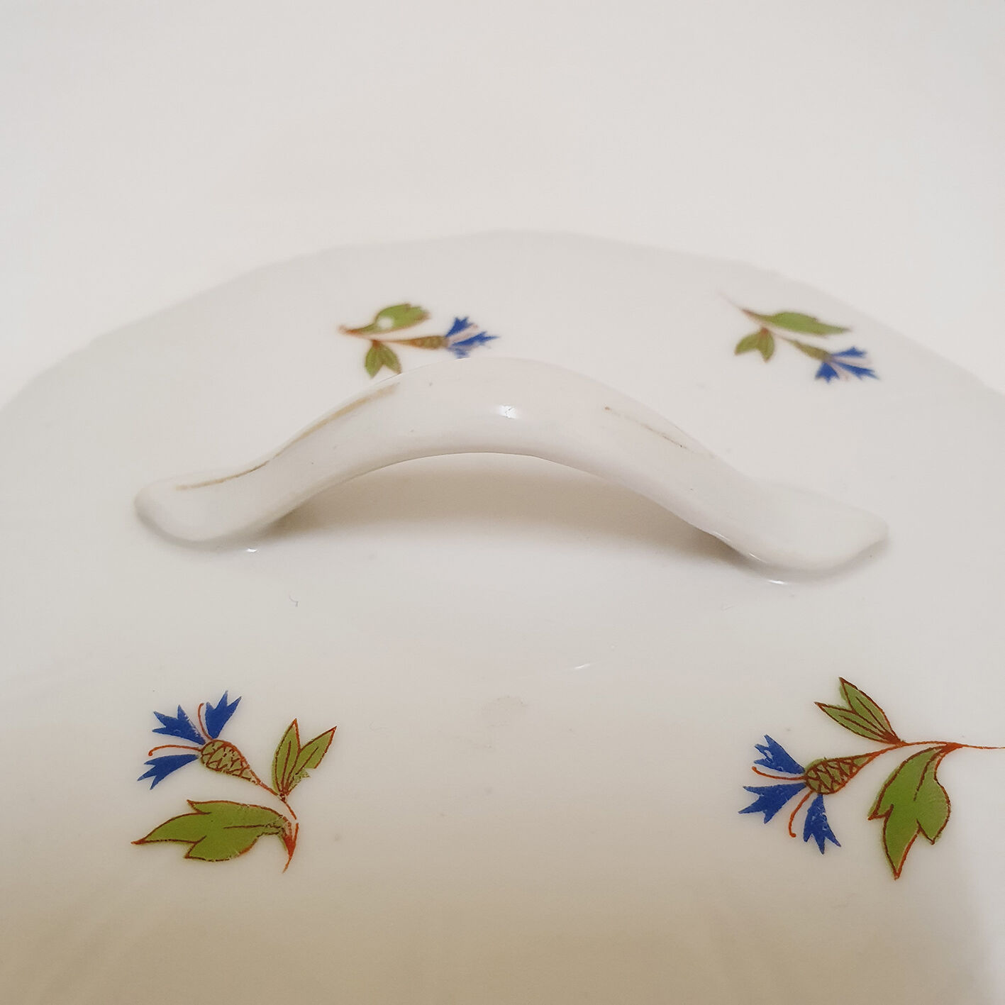 Porcelain Blueberry Cheese Bell